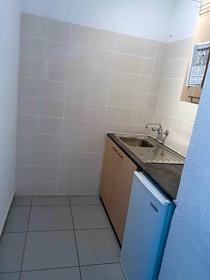 Sea CleoNapa Mandali