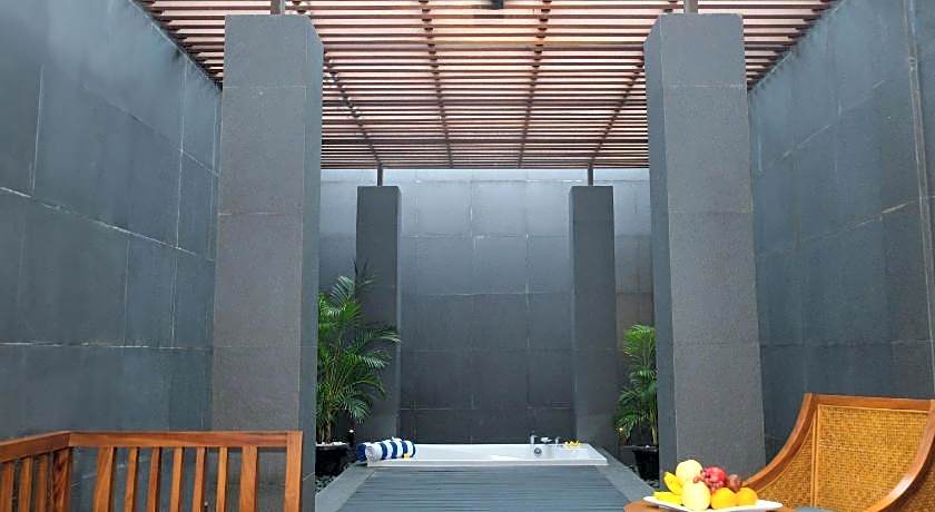The Luxton Cirebon Hotel And Convention