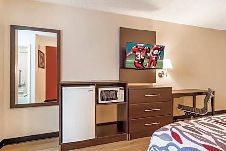 Deluxe Room with Two Double Beds Disability Access Non-Smoking