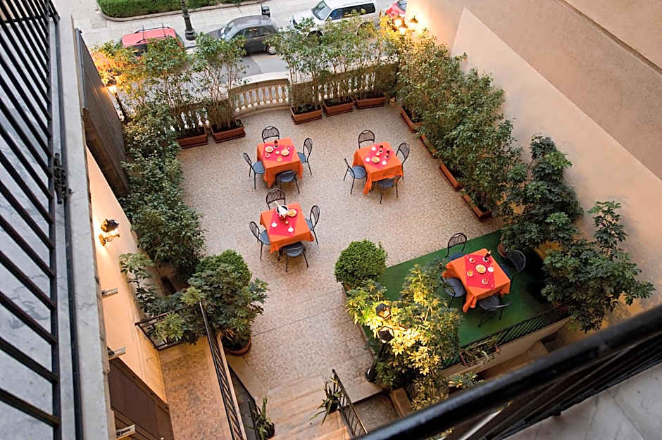 Hotel Joli