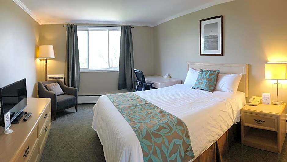 Seasons Inn Halifax