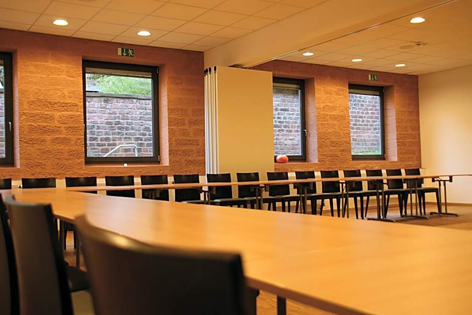 ALCATRAZ Hotel am Japanischen Garten