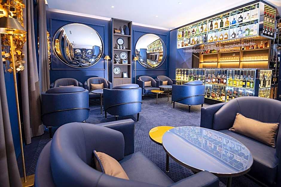 La Pyramide - Maison Henriroux