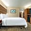 Holiday Inn Express & Suites Philadelphia - Mt. Laurel by IHG