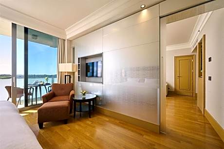Family Room Suite with Extra Bed (3 Adults + 1 Child)