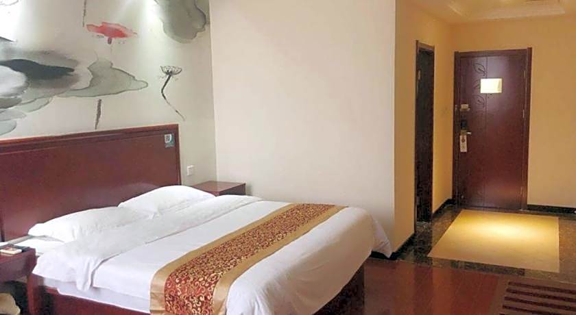 GreenTree Inn Liangyungang Donghai New Bus Station Express Hotel