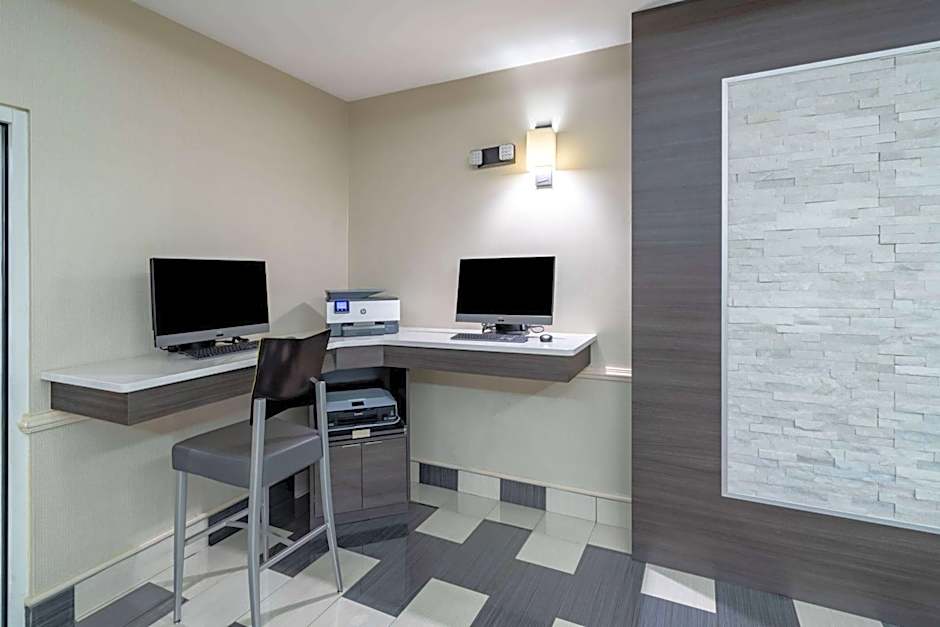 La Quinta Inn & Suites by Wyndham Prattville