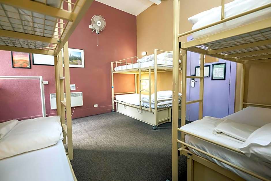 YHA Melbourne Central