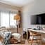 Gran Via Alsancak ( Boutique Hotel )