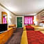Econo Lodge Inn & Suites