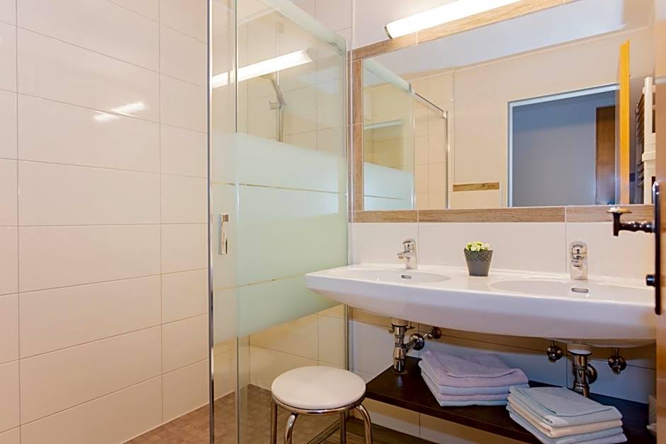 ARBOR Hotel & Apartments