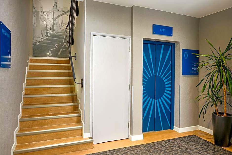 Seraphine Hammersmith Hotel