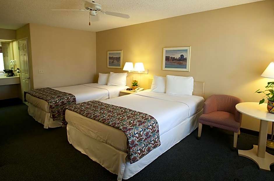 Calipatria Inn And Suites