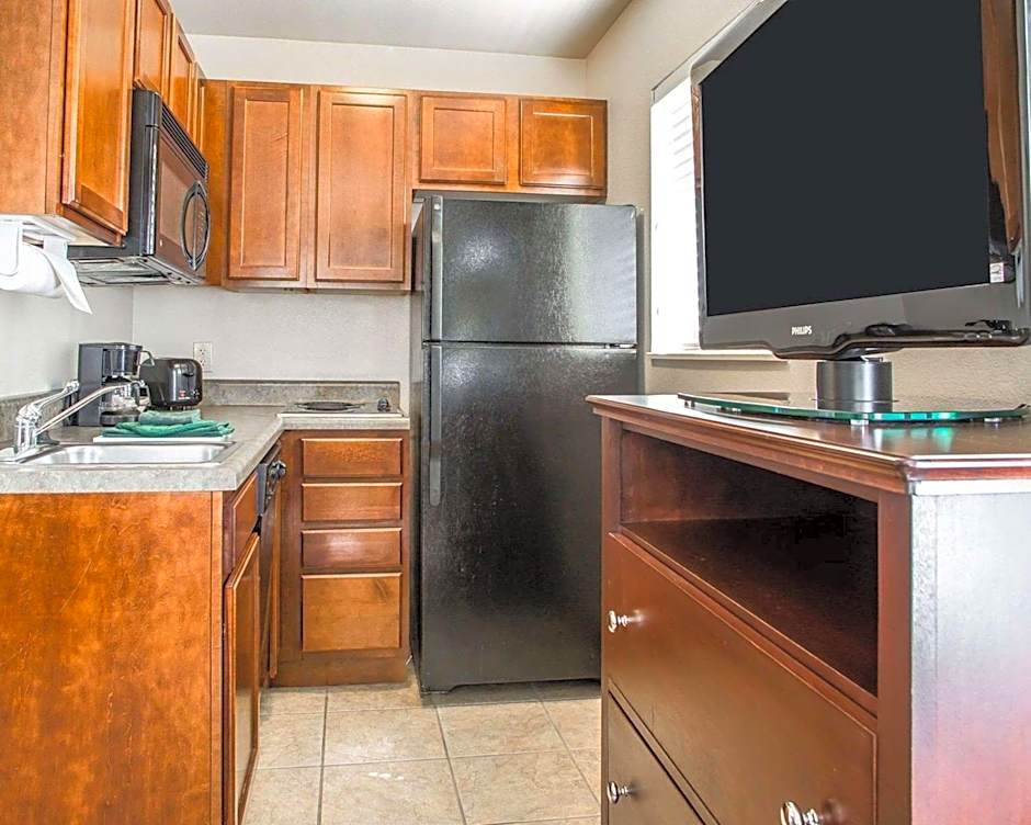 Mainstay Suites St. Robert - Fort Leonard Wood