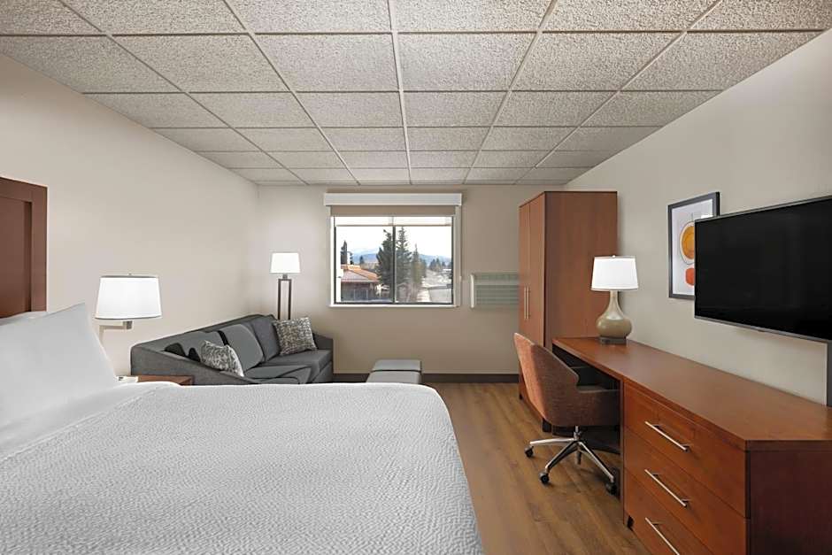 Garner Hotel Butte by IHG