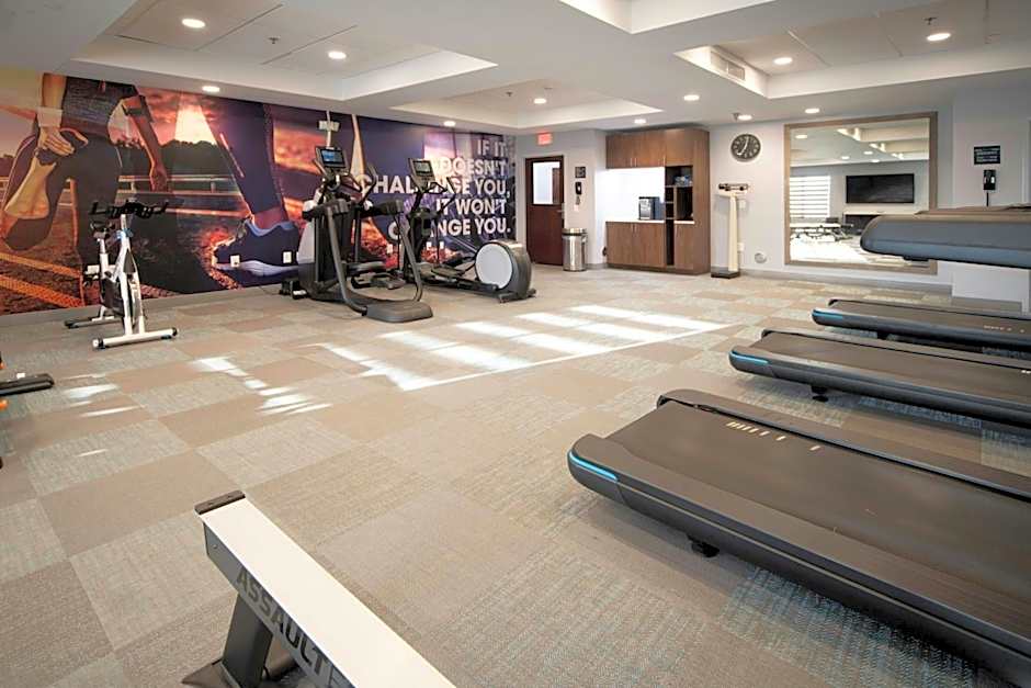 Four Points by Sheraton Fayetteville Fort Liberty