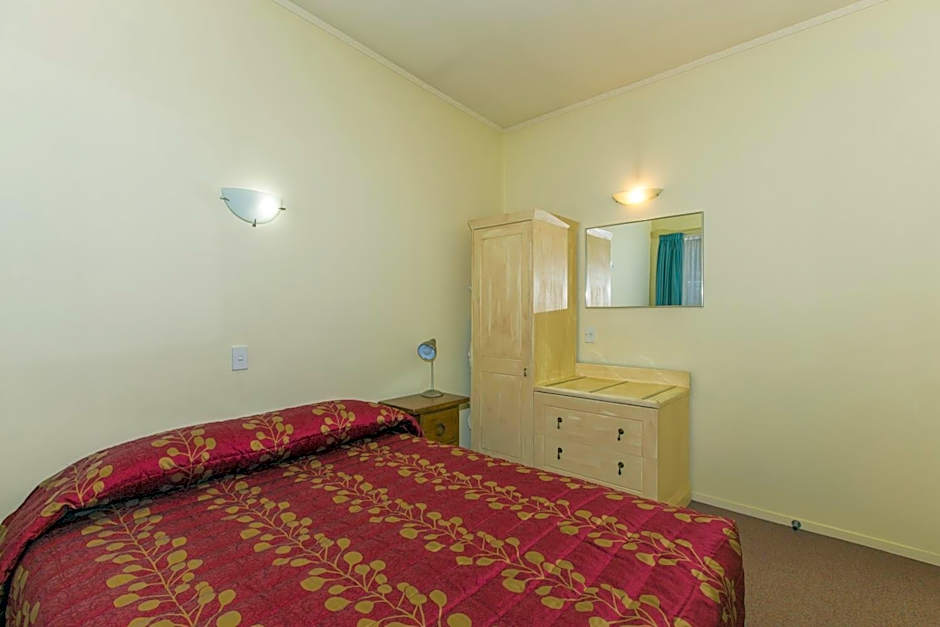 Asure Fernhill Motor Lodge