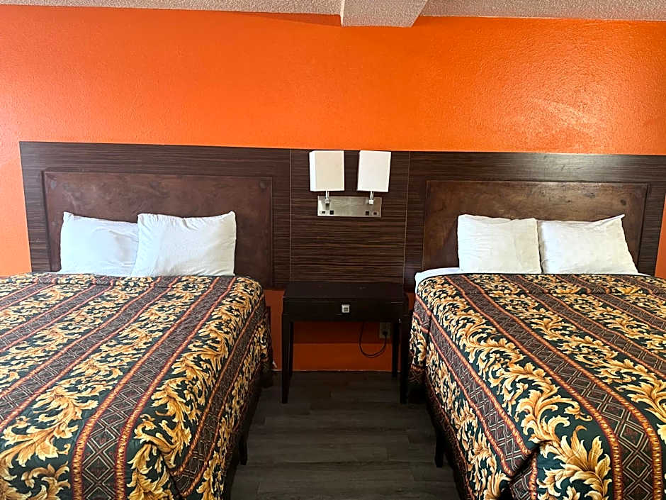 Nampa Inn & Suites