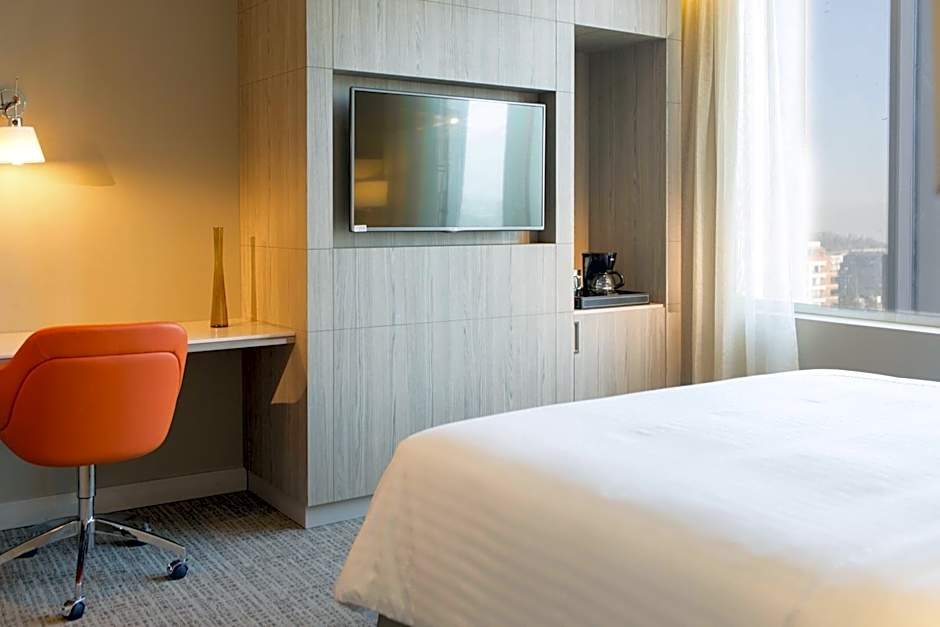 Courtyard by Marriott Santiago Las Condes