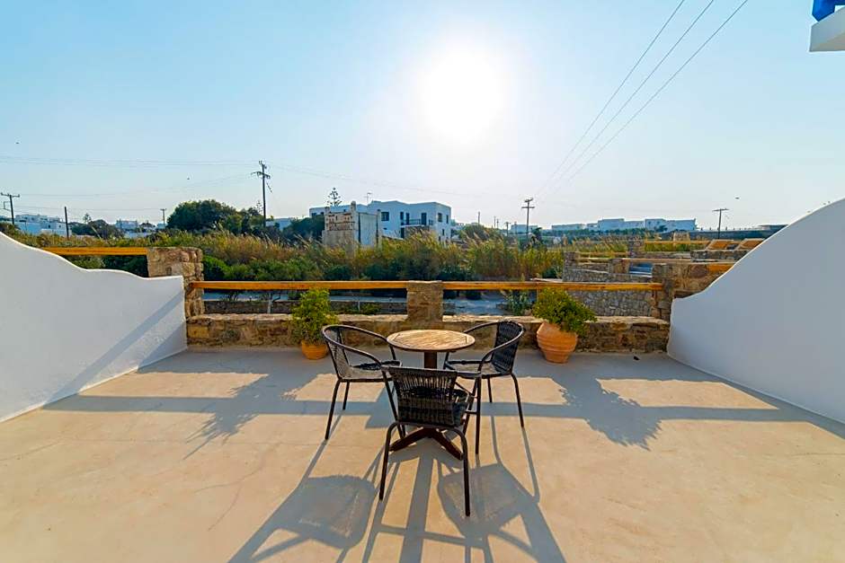 Vienoula's Garden Hotel