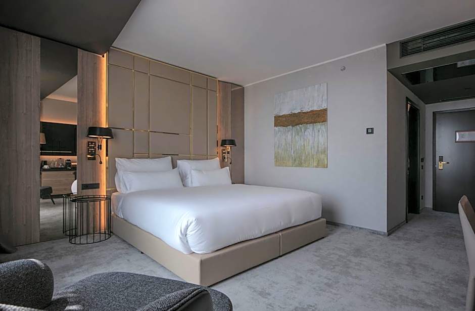 Grand Plaza Hotel & Congress Center