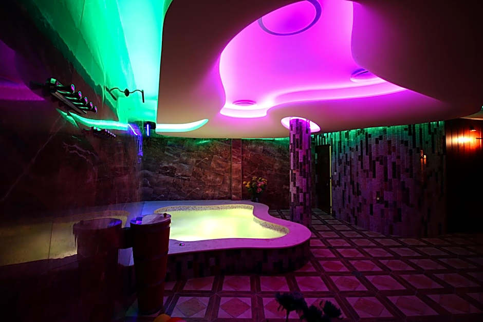 Discret Hotel & Restaurant