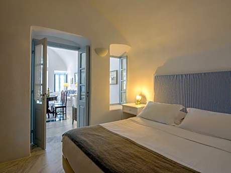 Authentic Santorinia Residences (Family)