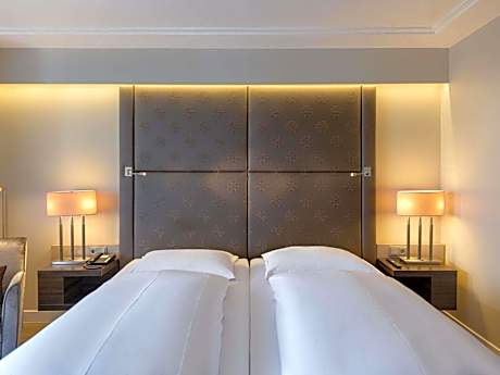 Superior Room with 2 Single Beds