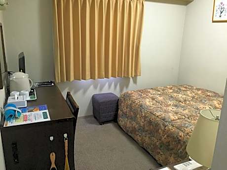 Single Room - Smoking