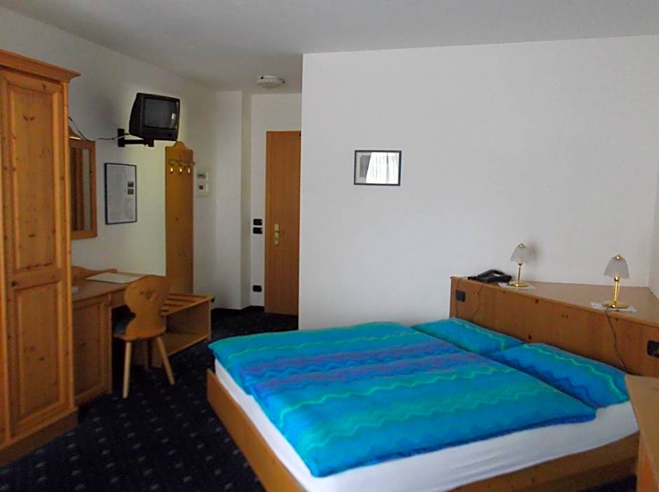 Hotel Tyrolia