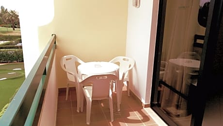 STANDARD ONE BEDROOM 3