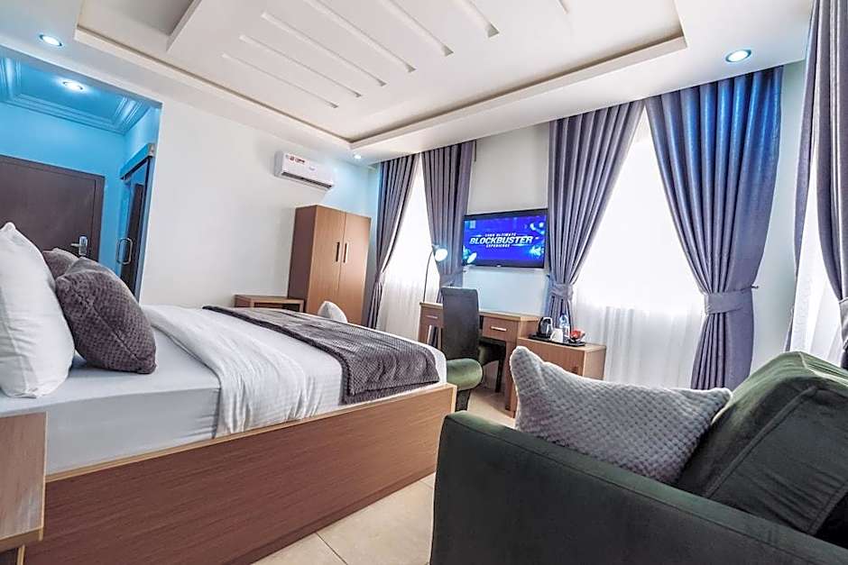 Tranquil Mews Hotel
