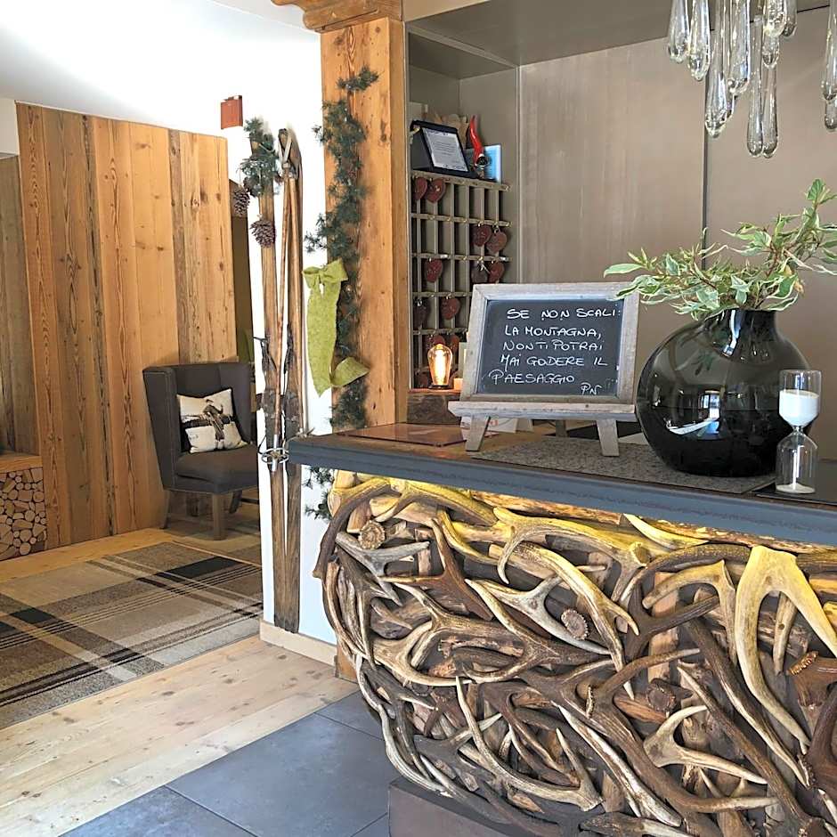 Hotel Vecchia Stazione Mountain Elegance