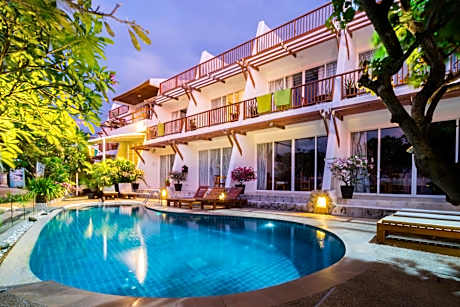 Duplex Private Heaven Room