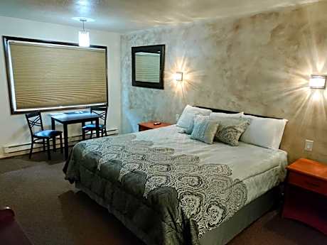 King Room - Non-Smoking
