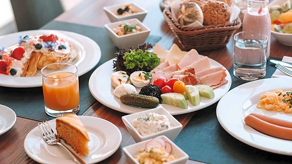 Warsaw Plaza Hotel