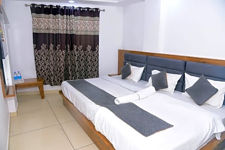 Hotel The Elegance