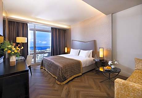 Deluxe Carmel & Sea View Room