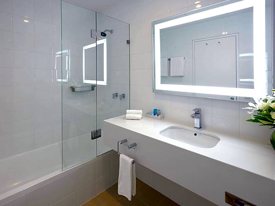 Novotel Melbourne Glen Waverley Hotel