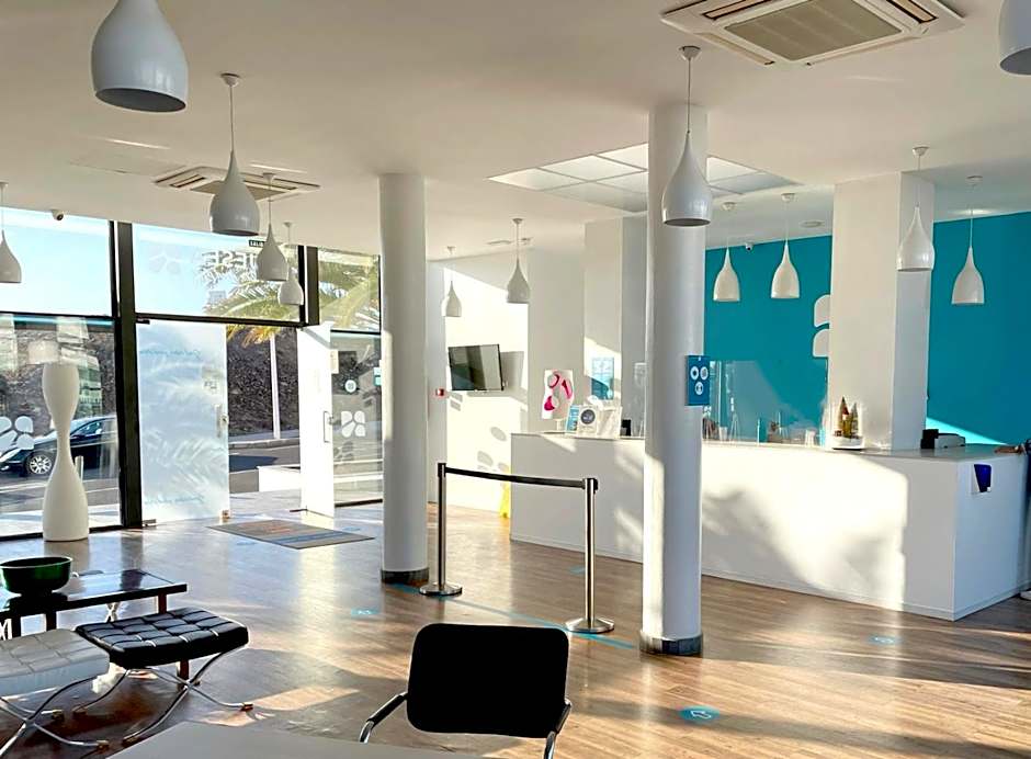 Hotel Plaza Palmeras