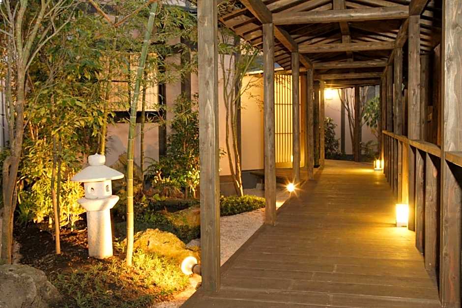 Yufuin Onsen Toshoan