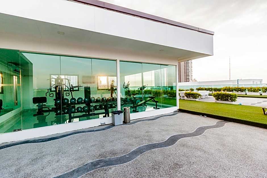 Club Royal Wongamat by Pattaya Sunny Rentals