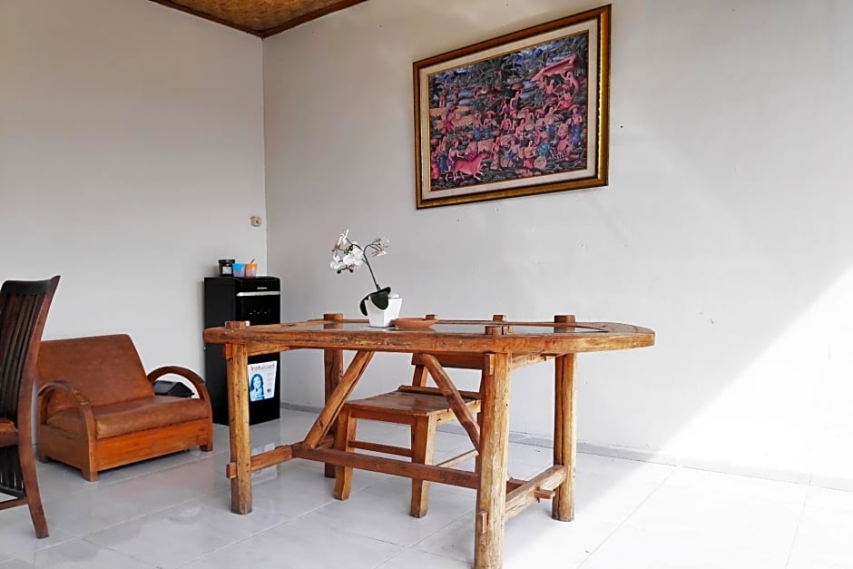 OYO 3833 Abian Villa By Nur Abian