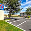 Motel 6-Kirkland, WA - North Kirkland