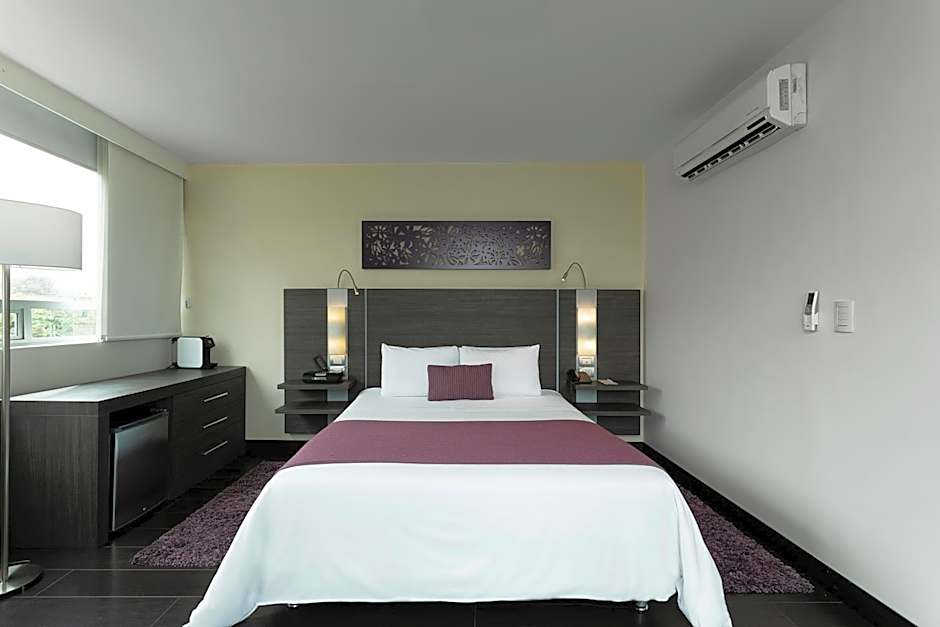 Hotel bh El Poblado
