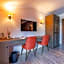 Lill Maison Hotel & City Club