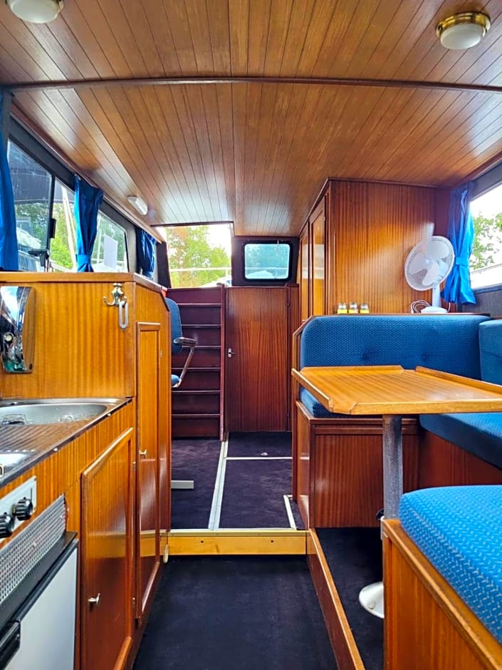 Amsterdam Boat & Breakfast