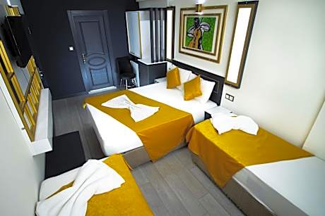 Standard Quadruple Room