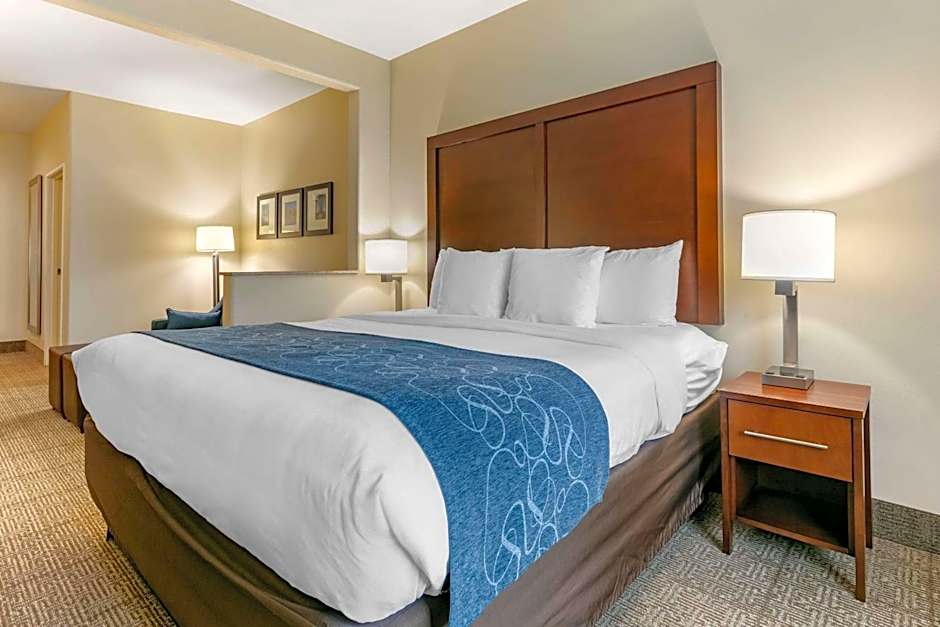 Comfort Suites