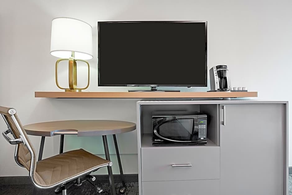 Holiday Inn Roanoke - Valley View By IHG